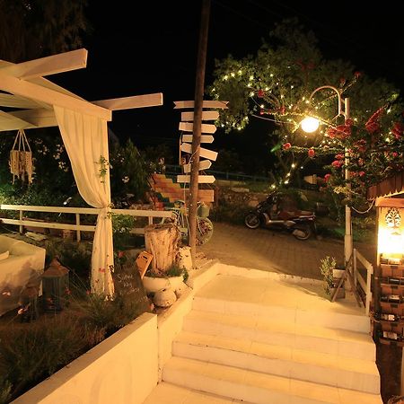 Fullmoon Rooms Cesme Çeşme Exterior foto